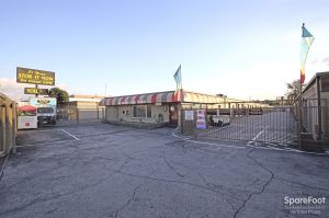 Photo of El Monte Stor It Now