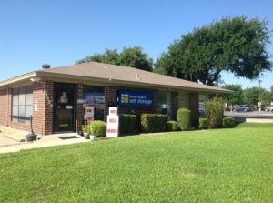 Photo of Uncle Bob's Self Storage - Arlington - E Lamar Blvd