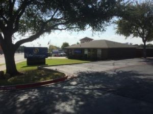 Photo of Life Storage - Arlington - East Lamar Boulevard