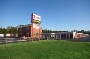 Photo of SecurCare Self Storage - Fayetteville - Rim Rd