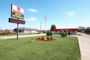 Photo of SecurCare Self Storage - Fayetteville - Skibo Road
