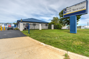 Photo of Simply Self Storage - Warren, MI - Groesbeck Hwy