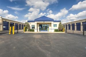 Photo of Simply Self Storage - Farmington Hills, MI - Sinacola Ct