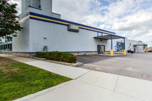 Photo of Simply - St Clair Shores - 9 Mile Rd
