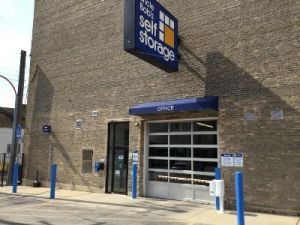 Photo of Uncle Bob's Self Storage - Chicago - North Broadway