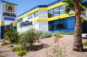 Photo of Golden State Storage - Tropicana