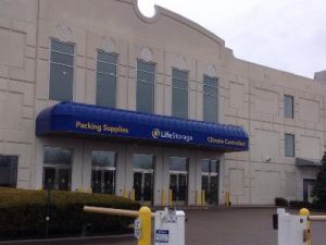 Photo of Life Storage - Farmingdale - Executive Boulevard
