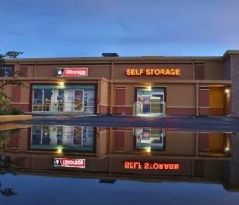 Photo of iStorage Auburndale on Magnolia