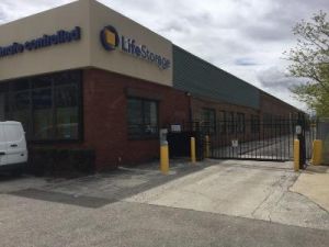Photo of Life Storage - Chicago - 5860 North Pulaski Road