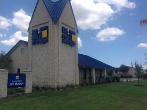 Photo of Uncle Bob's Self Storage - Allen - Allen Central Drive