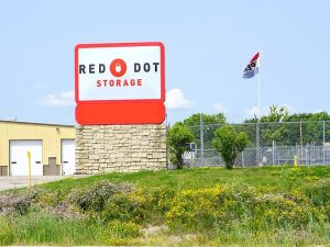 Photo of Red Dot Storage - South Sylvania Avenue