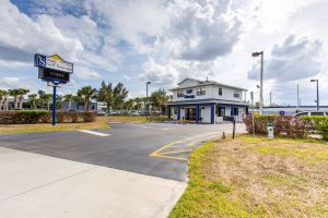 Photo of Simply - Orlando - Narcoossee Rd