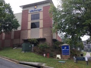 Photo of Life Storage - Atlanta - Crown Pointe Parkway