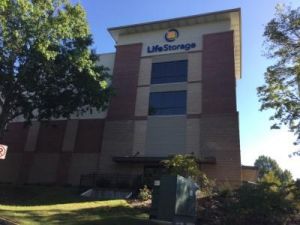 Photo of Life Storage - Atlanta - Crown Pointe Parkway