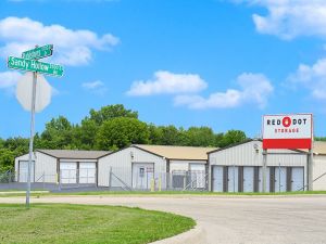 Photo of Red Dot Storage - Saint Charles Rock Road