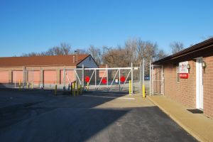 Photo of Red Dot Storage - Saint Charles Rock Road