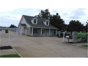 Photo of Extra Space Storage - Edmond - Danforth Rd