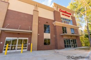 Photo of CubeSmart Self Storage - Raleigh - 7901 Glenwood Avenue