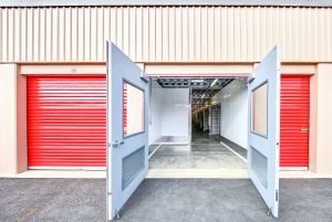 Photo of StorQuest - La Mesa / Commercial