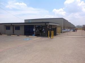 Photo of Uncle Bob's Self Storage - Dallas - Plantation Rd