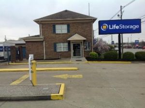 Photo of Life Storage - Louisville - Dixie Highway