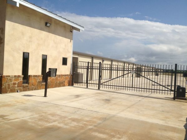 Four Seasons Mini Storage Lowest Rates Selfstorage Four Seasons Mini Storage9214 E Us 87 San Antonio Tx Photo 1