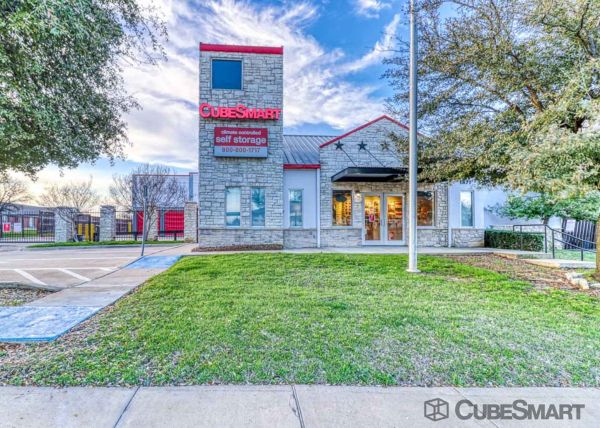 Photo of CubeSmart Self Storage - Mansfield - 1871 Country Club Dr