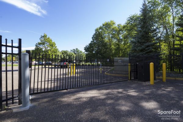 Acorn Mini Storage III- Eagan 2935 Lexington Avenue South Eagan, MN - Photo 2
