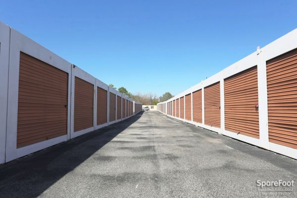 A1 Mini Storage Of Houston Lowest Rates Selfstorage A1 Mini Storage Of Houston5819 Victory Drive Houston Tx Photo 2