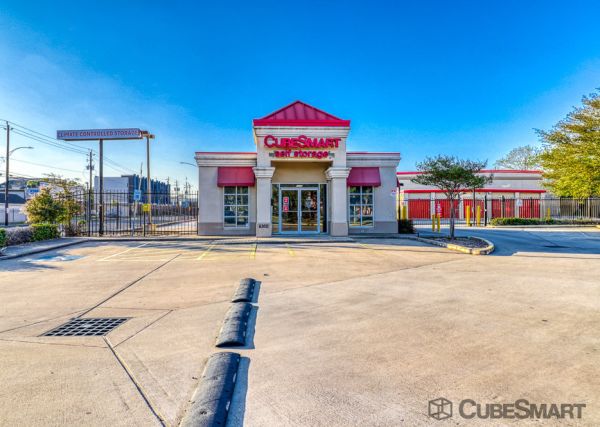 Photo of CubeSmart Self Storage - Houston - 6300 Washington Ave
