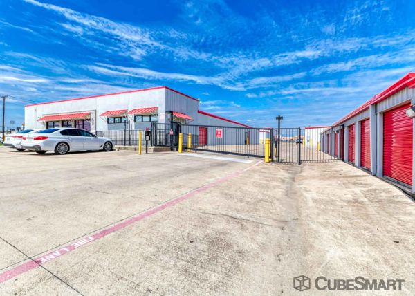 Photo of CubeSmart Self Storage - Hutto - 646 West Front Street