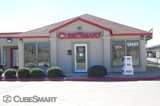 Cubesmart Self Storage Manor T Rates Selfstorage Com Cubesmart Self Storage Manor12407 U S 290 Manor Tx Photo 0
