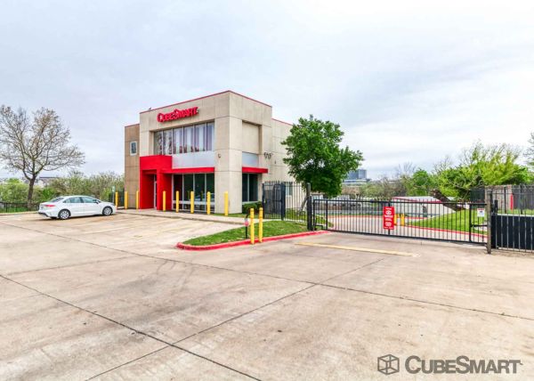 Photo of CubeSmart Self Storage - Austin - 2220 E Riverside Dr