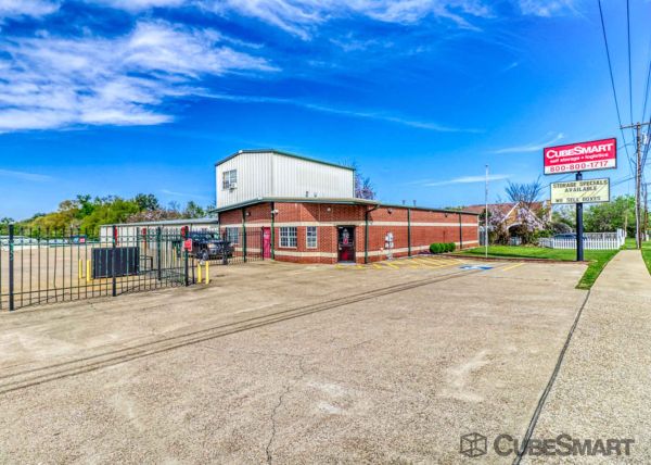 Photo of CubeSmart Self Storage - Tyler - 3016 W Gentry Pkwy