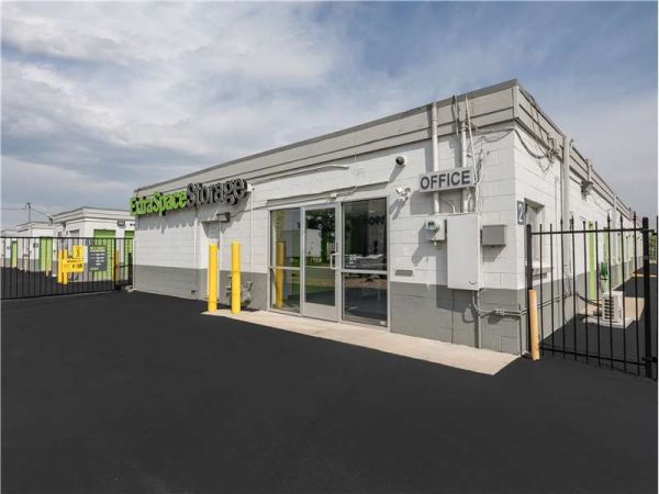 Photo of Extra Space Storage - 1074 - Denver - E 40th Ave