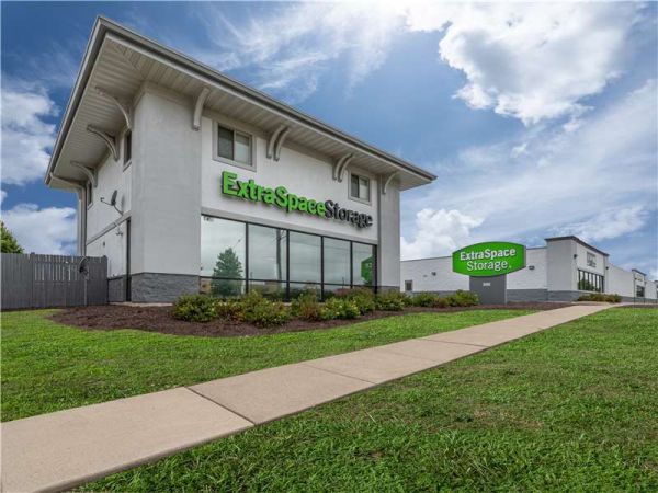 Photo of Extra Space Storage - 1173 - Naperville - State Route 59