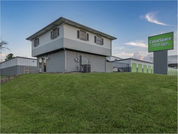 Photo of Extra Space Storage - 0783 - Overland Park - Mastin Dr