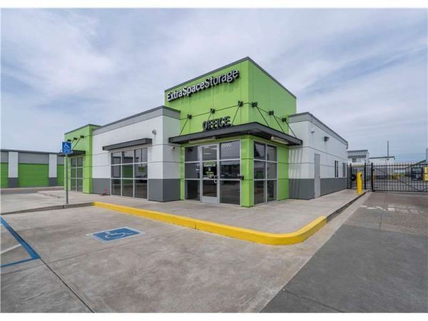 Photo of Extra Space Storage - 1377 - San Leandro - Doolittle Dr