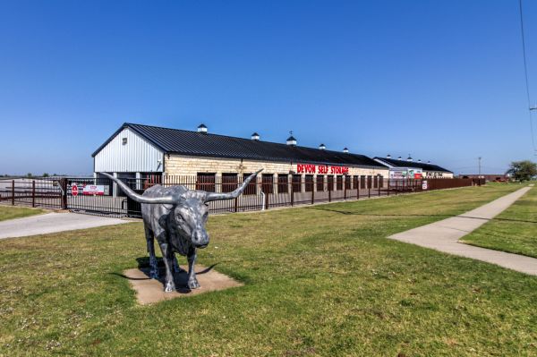 Devon Self Storage Yukon Lowest Rates Selfstorage Devon Self Storage Yukon 1777 West Vandament Avenue Ok Photo 0