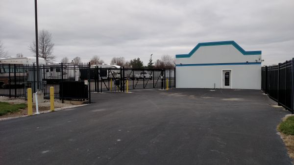 Red Dot Storage Troy O Fallon Road Lowest Rates Selfstorage Red Dot Storage Troy O Fallon Road1585 Ofallon Road Il
