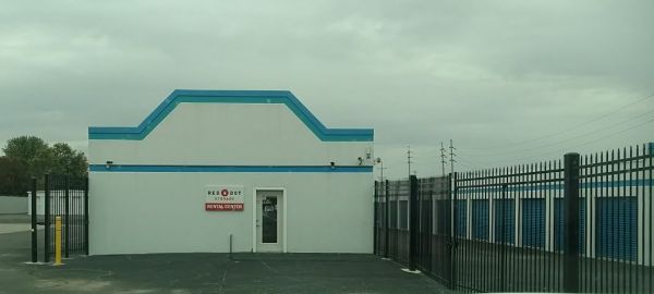 Red Dot Storage Troy O Fallon Road Lowest Rates Selfstorage Red Dot Storage Troy O Fallon Road1585 Ofallon Road Il