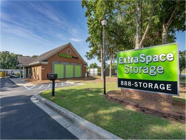 Photo of Extra Space Storage - 1752 - Mt Pleasant - Hwy 17 N