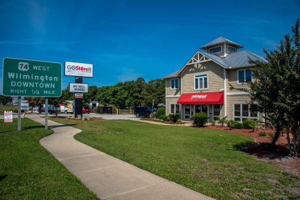 Go It Self Storage Wilmington 5811 Compare Prices Go It Self Storage Wilmington 58115811 Market St