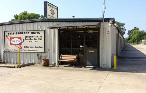 Inner E Storage Compare Prices Selfstorage Inner E Storage502 Twin Bridges Road Alexandria La Photo 1