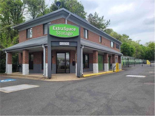 Photo of Extra Space Storage - 0577 - Fairfax - Prosperity Ave