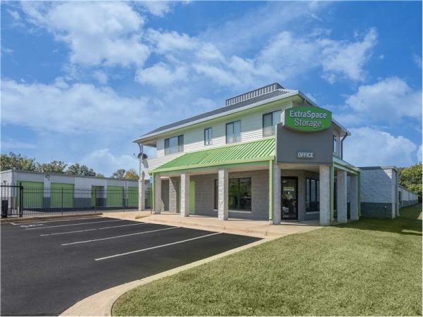 Photo of Extra Space Storage - 0589 - Sterling - Woodland Rd