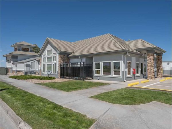 Photo of Extra Space Storage - 1359 - Parker - E Lincoln Ave