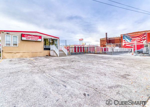 Photo of CubeSmart Self Storage - Philadelphia - 456 North Christopher Columbus Boulevard