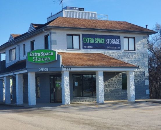 Photo of Extra Space Storage - 0672 - Deerfield - N Milwaukee Avenue