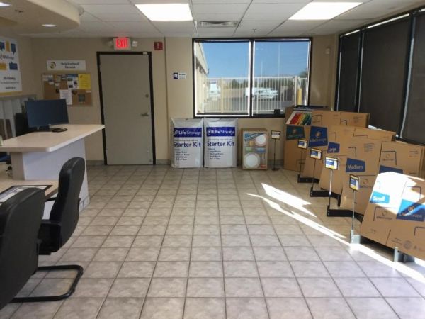 Life Storage - Las Vegas - West Cheyenne Avenue 9770 West Cheyenne Avenue Las Vegas, NV - Photo 6